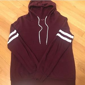 SOLD‼️ Tilly’s pullover